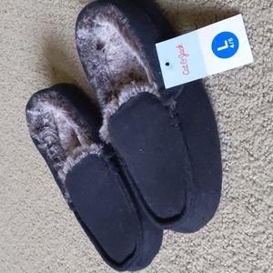 Cat & Jack Kids Slippers NWT
